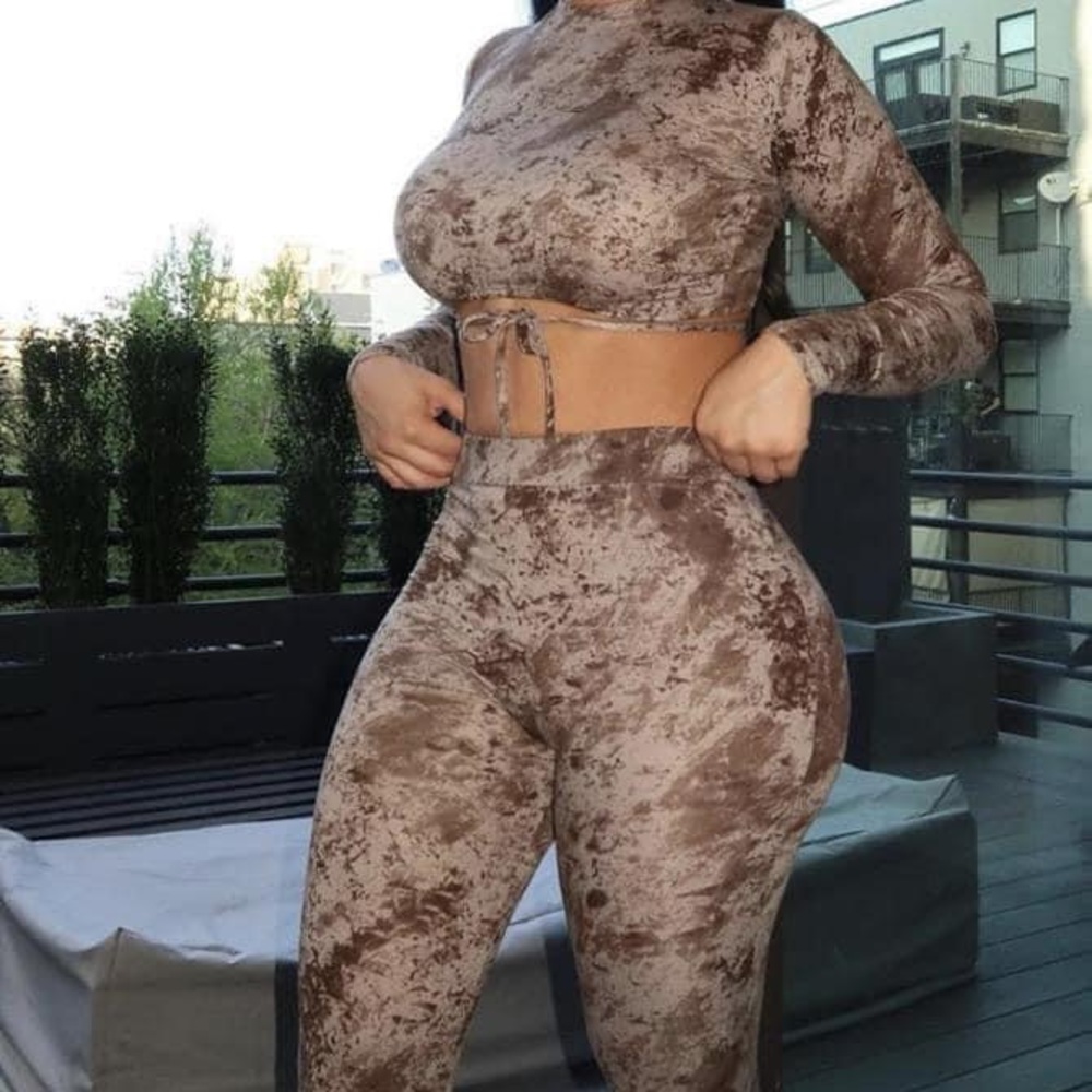 Two piece set